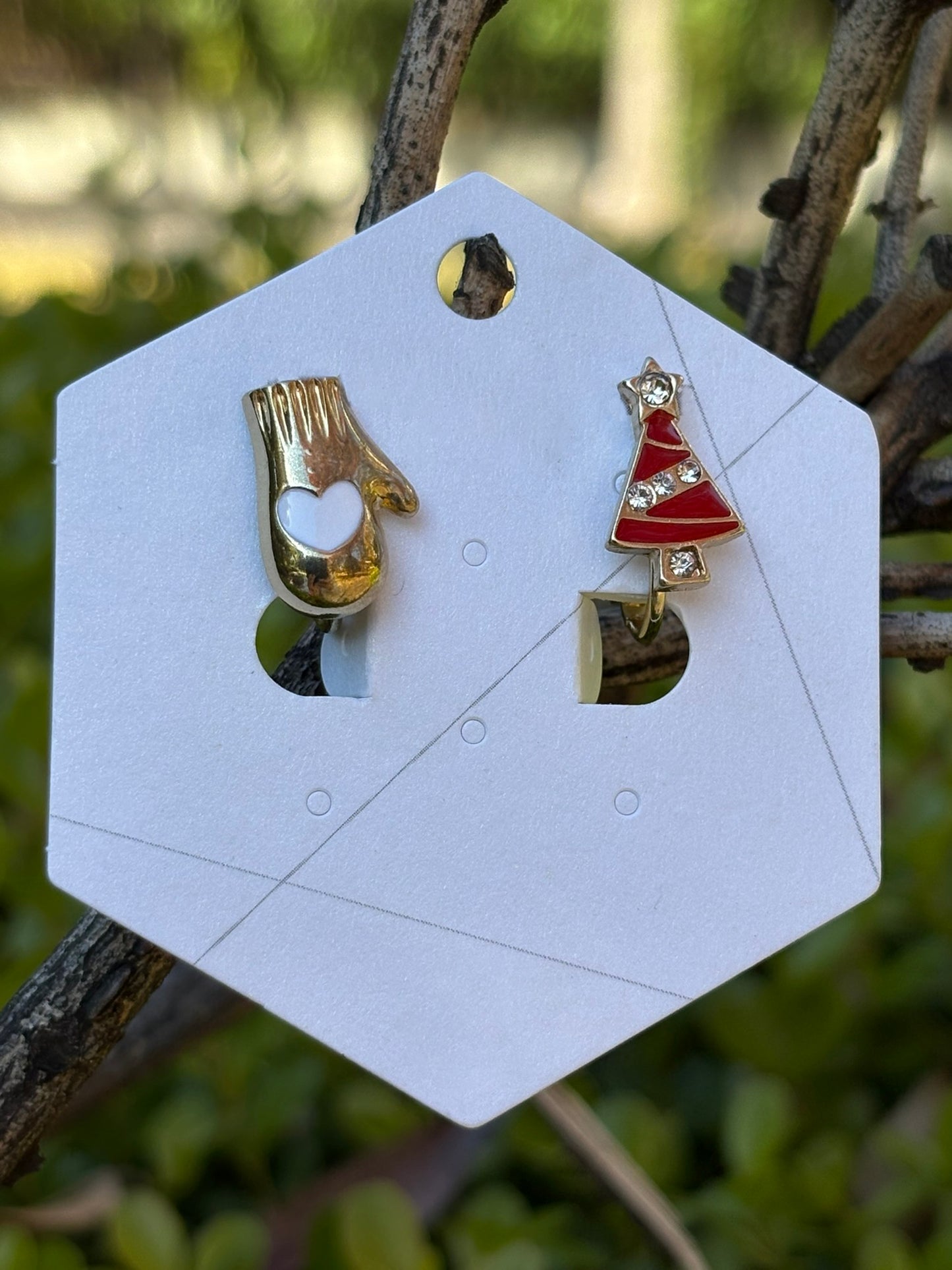 クリスマスのイヤリング-Christmas earrings